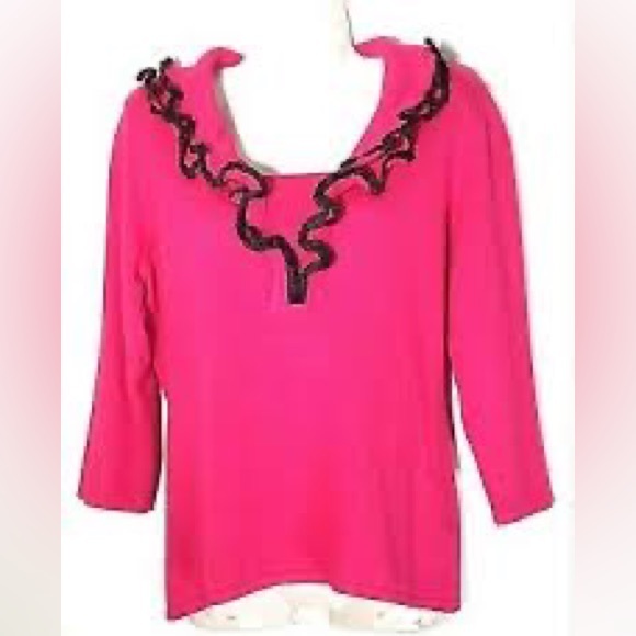 Tops - Women fuchsia pink Ruffle Top, Large, $5